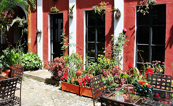 angeline restaurant antigua guatemala