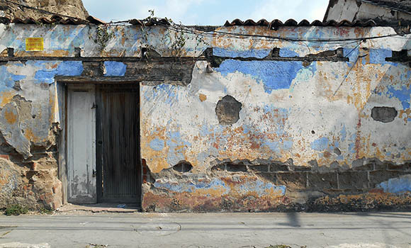 old wall in antigua guatemala