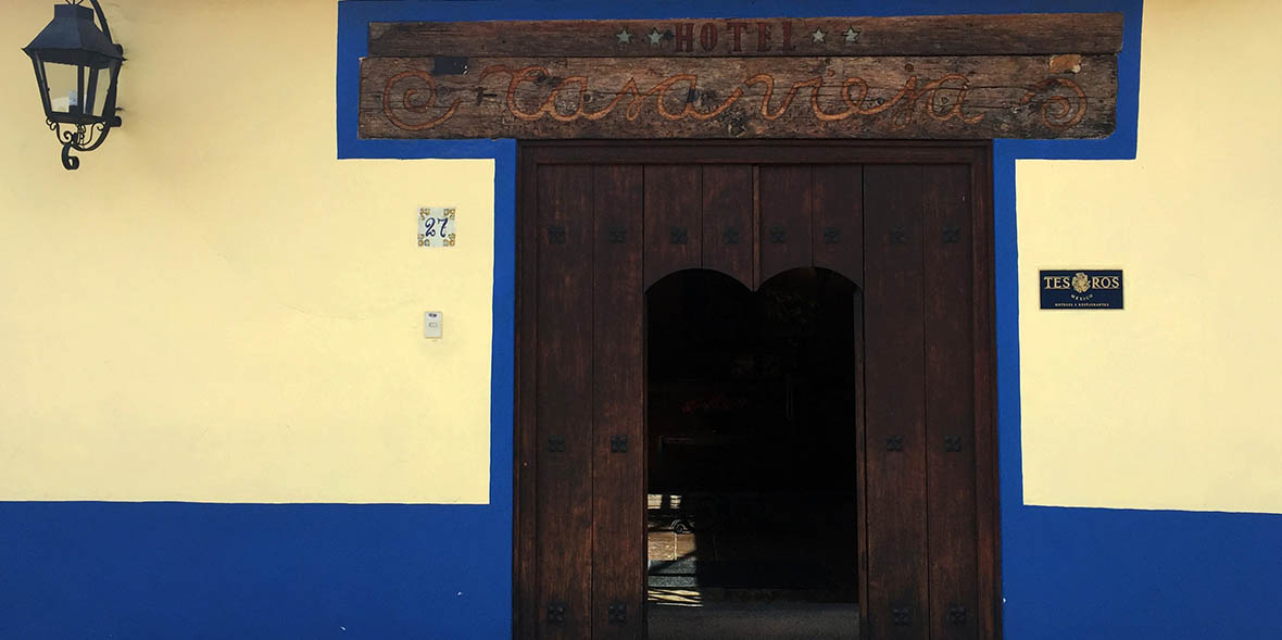 entrance to Hotel Casavieja