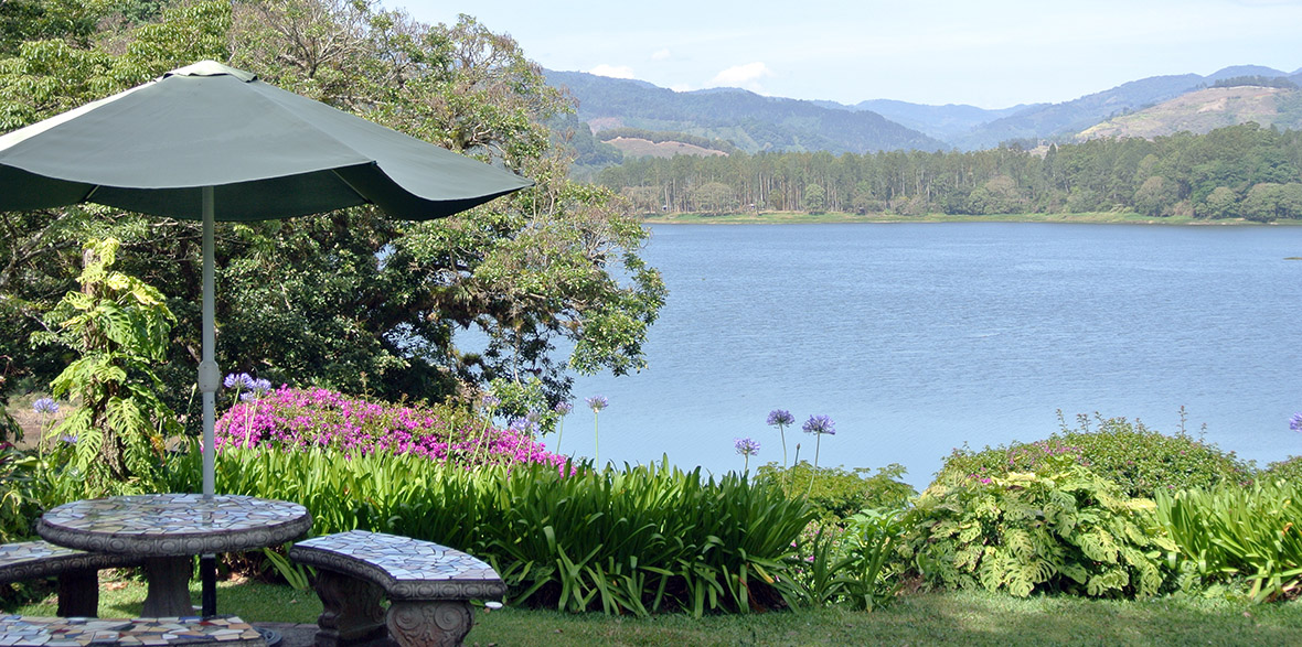 la casona del cafetal hotel lake