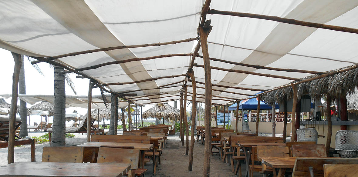 La Ola Betos beach seating