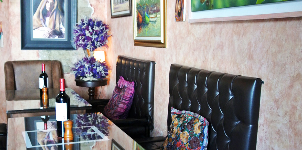 sobremesa dining area